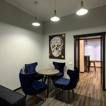 Apart Hotel Fusion Chernivtsi Ngoại thất bức ảnh