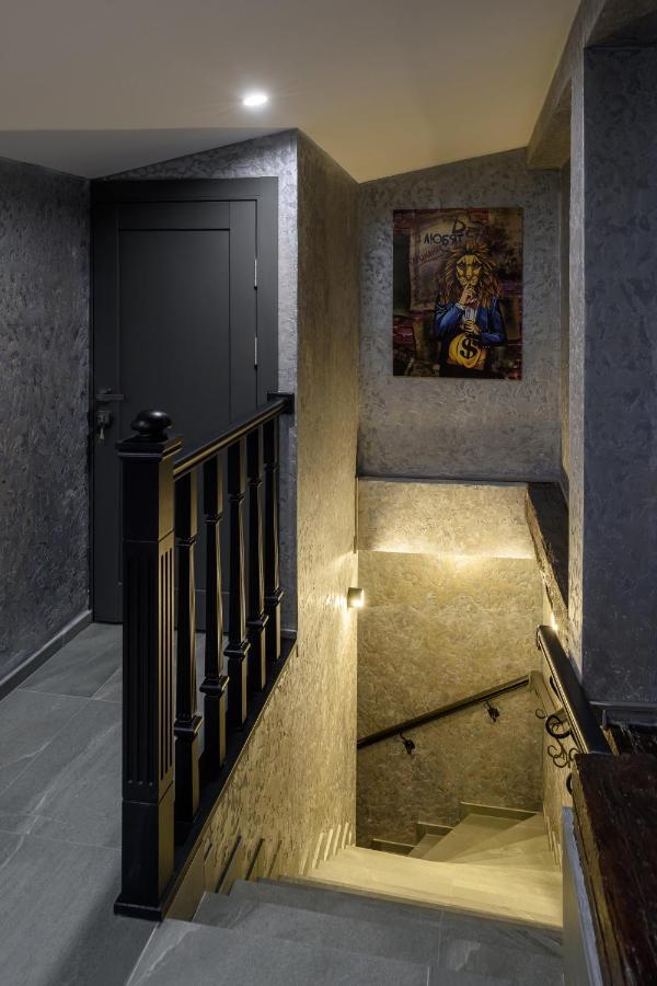 Apart Hotel Fusion Chernivtsi Ngoại thất bức ảnh