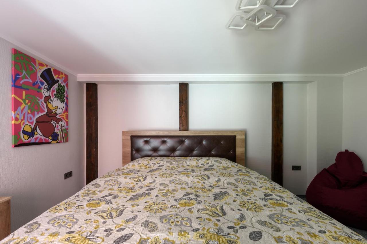 Apart Hotel Fusion Chernivtsi Ngoại thất bức ảnh